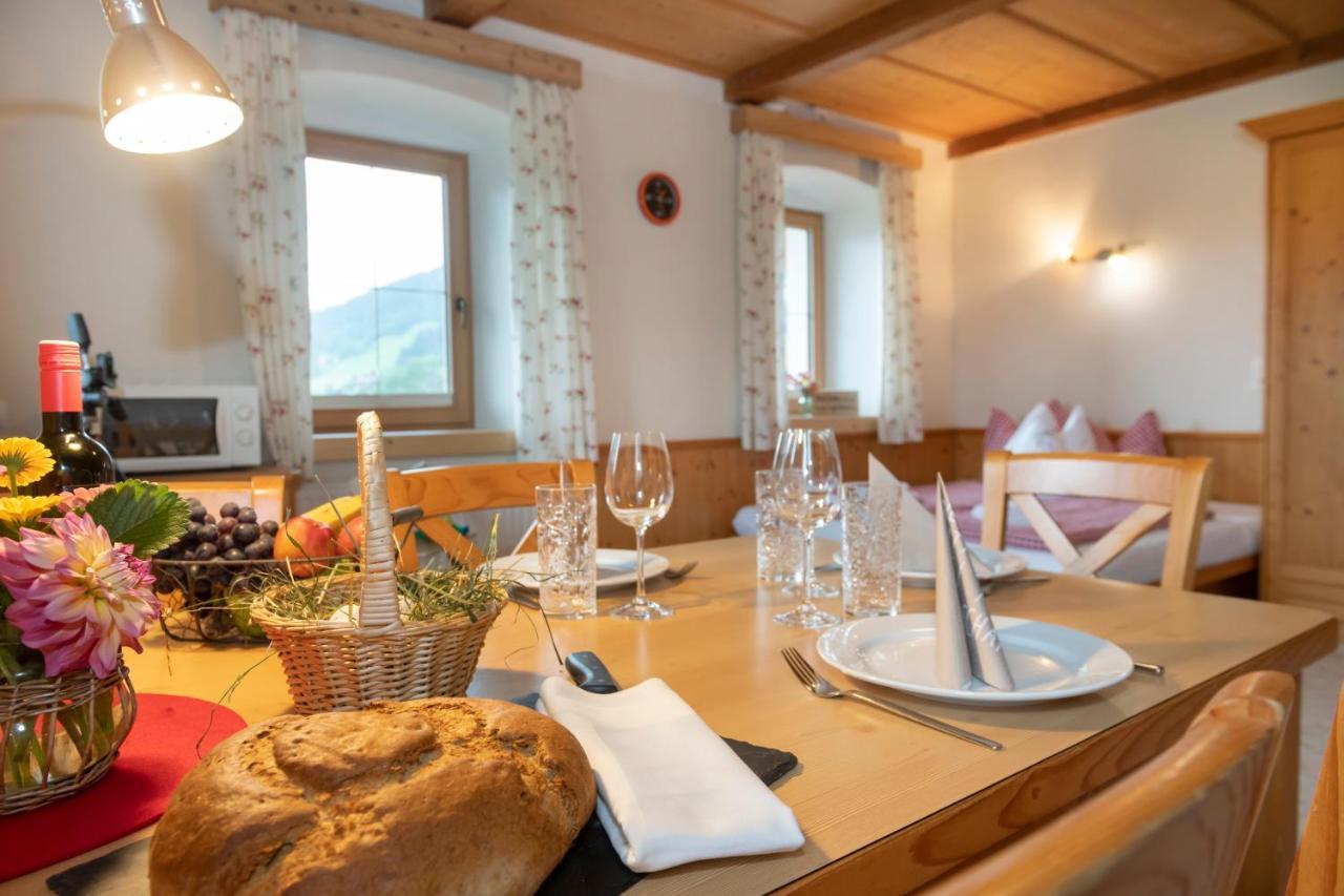 Hartlhof Urlaub Am Baby- Und Kinderbauernhof Niederau Exterior foto